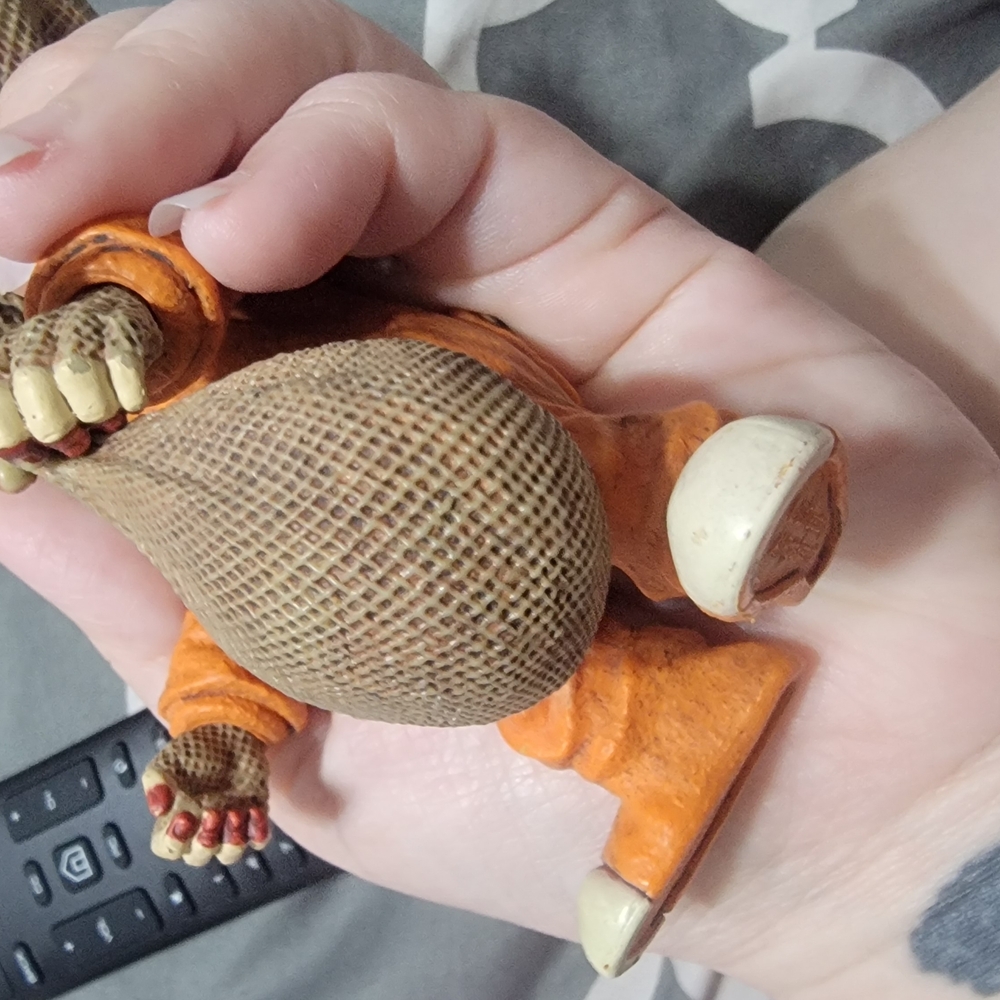 Trick R Treat Sam Figure - Picture 4 of 5